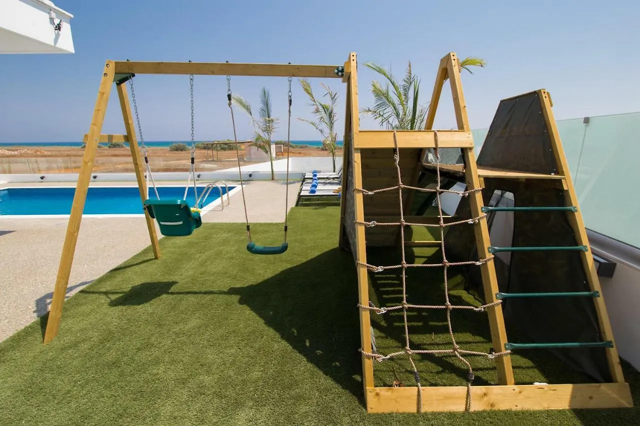 Prázdninový dům Villa Lynn Boutique Beachfront Ayia Napa Kypr