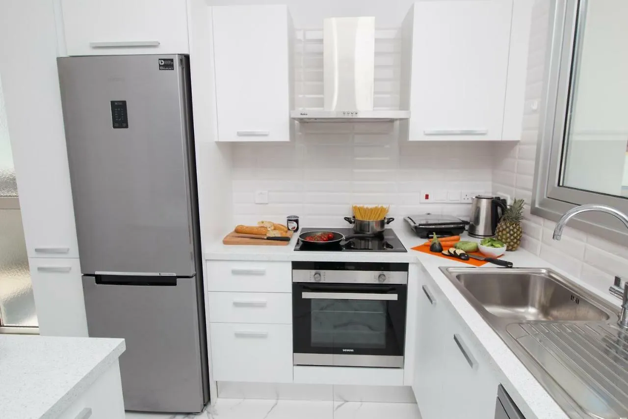Villa Lynn Boutique Beachfront Ayia Napa 0*,
