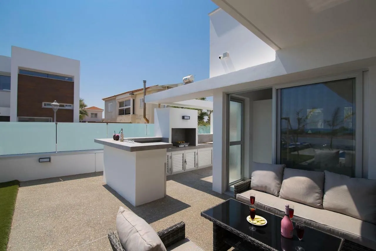 Villa Lynn Boutique Beachfront Ayia Napa